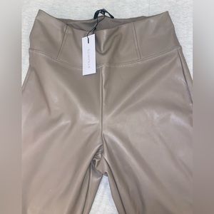 Faux Leather Legging - Dynamite - Fungi 🤎